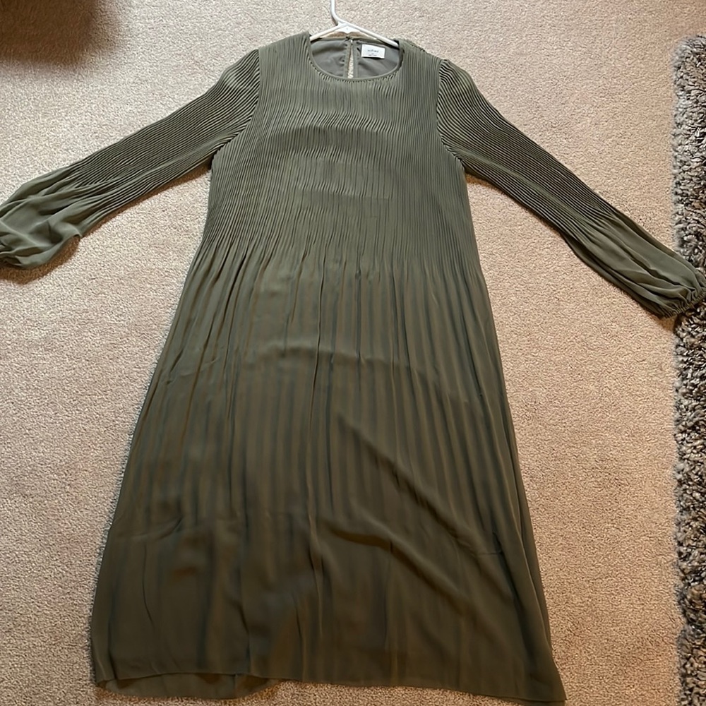 Aritzia Wilfred daydreamer midi dress